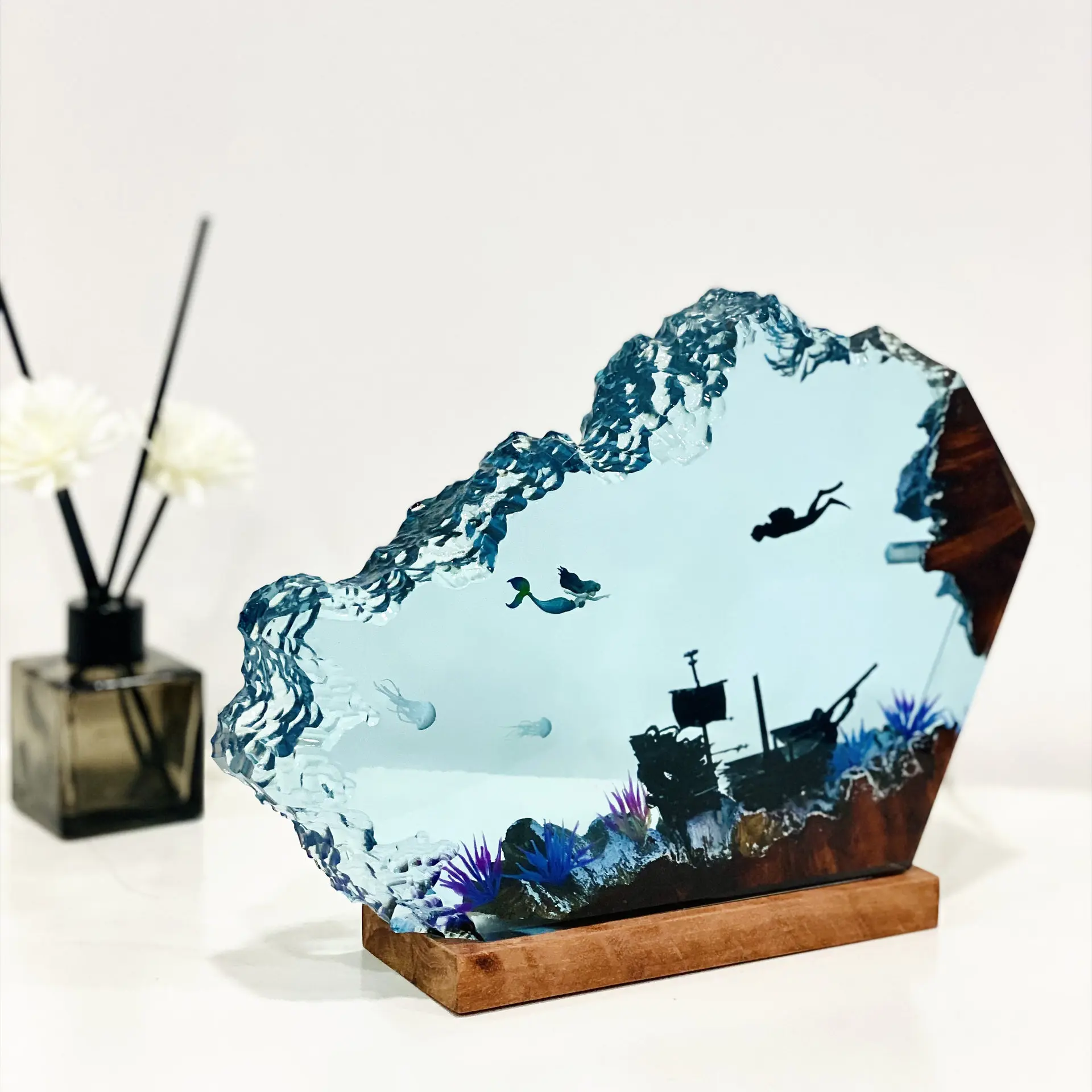 Underwater Scene Epoxy Resin Night Light Sunken Ship Diver Mermaid  Handcrafted Ocean Art Ornament Home Bedroom Decoration