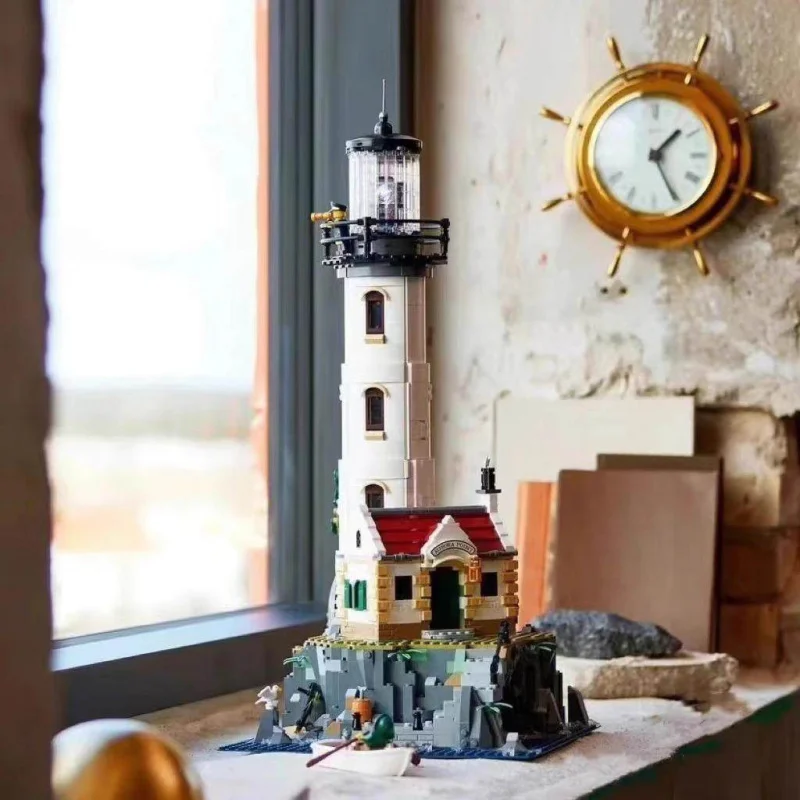 

Electric Lighthouse Architectural Educational Island Cottage Building Block Toy Model Gift Automatic Rotation 21335 2065pcs