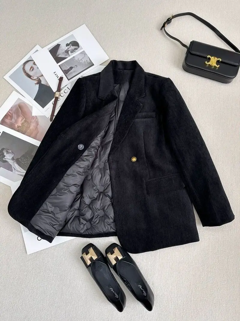 Piumino da donna Autunno Inverno Fodera ispessita Piumino d'anatra bianco Cappotto elegante di fascia alta Blazer neri Abbigliamento donna