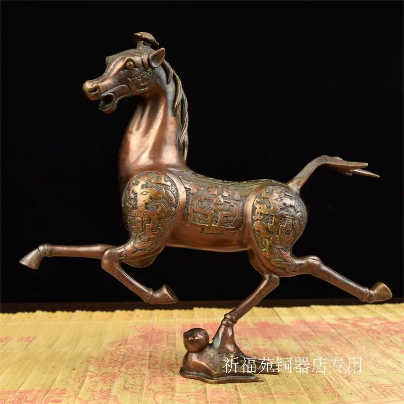 Copper horse riding Chebi copper horse riding Chebi lucky Zodiac horse riding antique Longque office feng shui ornamentsroom