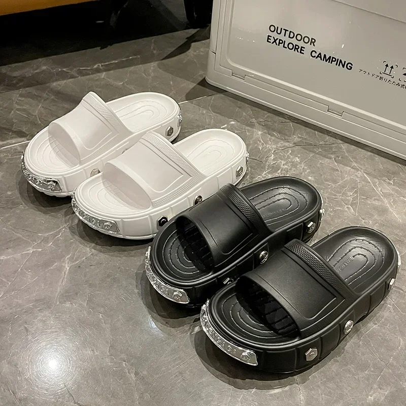 Demi-pantoufles de plage pour hommes et femmes, confortables et respirantes, pour activités de plein air, sandales augmentant la hauteur, nouvelle collection été