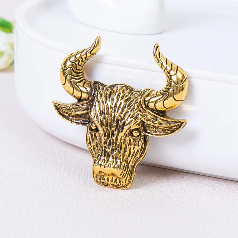 Vintage Bull Head Brooches For Women And Men Chinese Ziodiac Cattle Brooch Pin Cow Jewelry