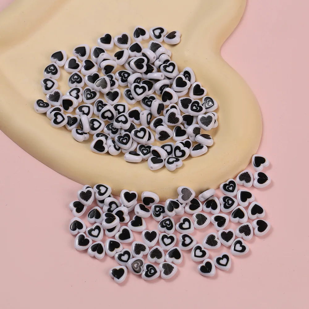 10 sztuk / worek Kocham Cię Różowe Czarne Białe Serce Koraliki Otwory Bransoletka Naszyjnik Kolczyk Łańcuch Akcesoria Kawaii Nail Art Charm Decor