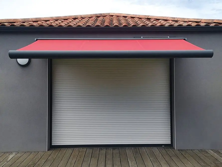 High Quality Retractable Patio Balcony Awning Waterproof Acrylic Fabric Outdoor Folding Arm Electric Water Proof Window Awnings