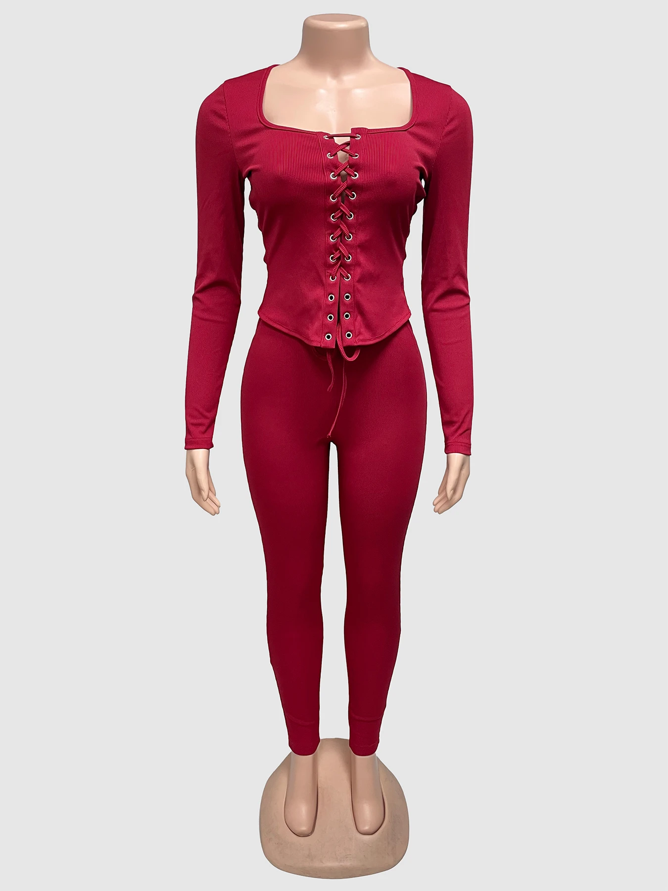 女性用シャーリングスクエアカラークロップトップ+パンツマッチングシンプルスポーティストレッチスリムアウトフィット奇妙なプッシュホットティートラックスーツ2ピースセット