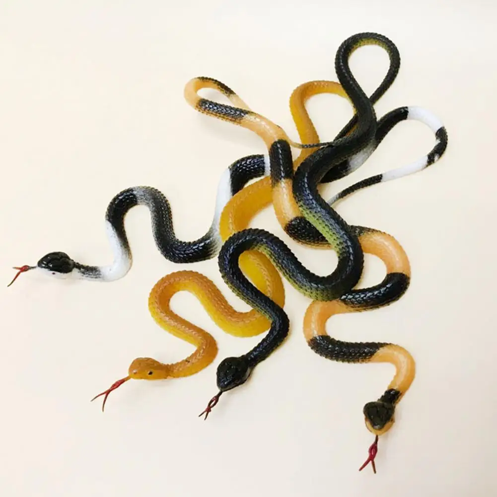 Prank Snake Toy Realistic Rubber Snake Toy with Tongue Out Garden Decor Bird Deterrent Prank Gift for Halloween Party Gags Fake
