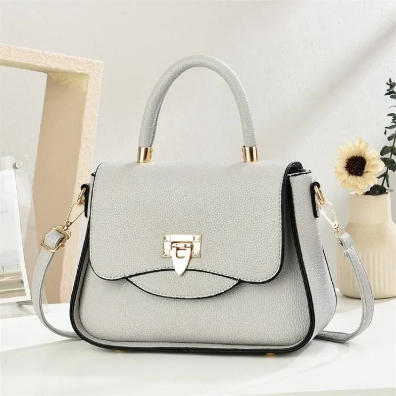 

Minimalist Trendy Crossbody-Bag And Best Vintage Diaper Bags For Women Stylish Large Capacity Leather Tote
