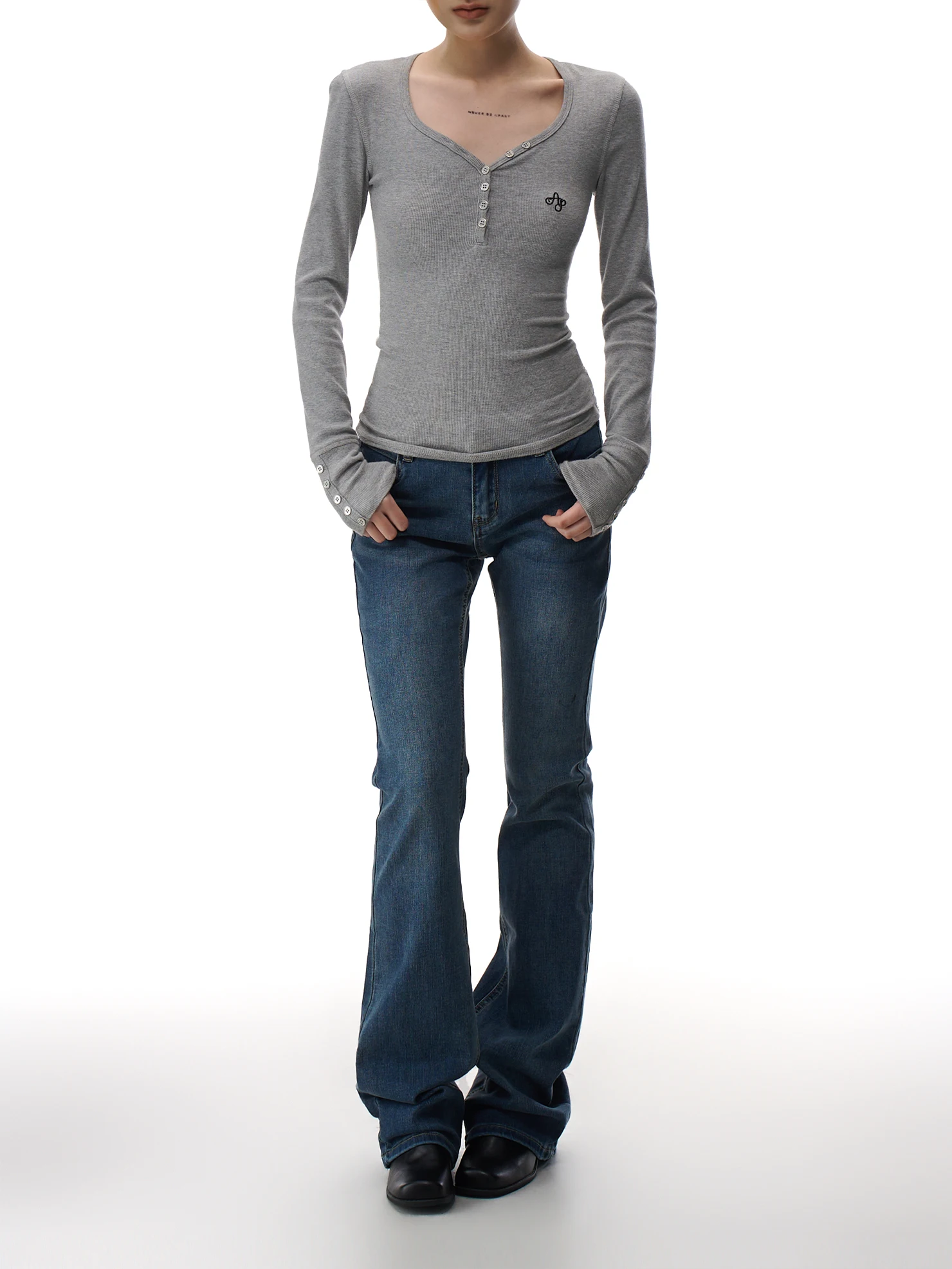 

Low Waist Bell Bottom Jeans Women's Slimming Leg Lengthening Spring Fashion Sexy Style Casual Cotton Denim Zipper Fly