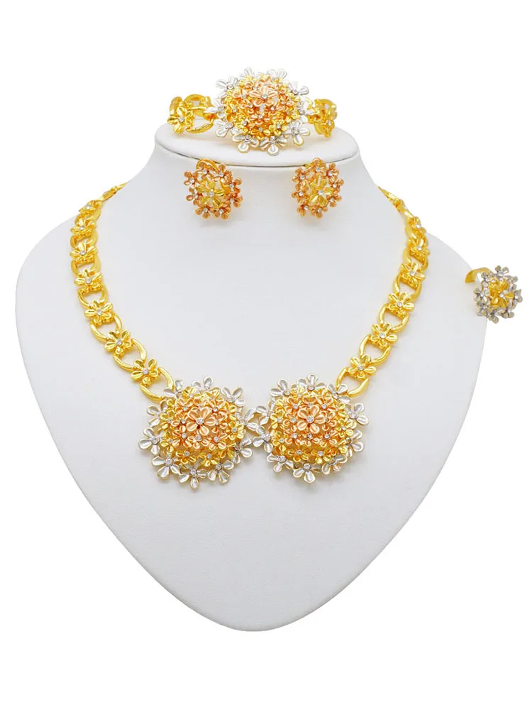 مجموعة مجوهرات فاخرة مطلية بالذهب في دبي وإكسسوارات أقراط وقلادة على شكل زهرة الزفاف #2