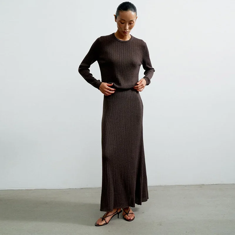 

2025 Autumn New Women's Fashion Round Neck Long Sleeve Knitted Coffee Color Long Dress Set