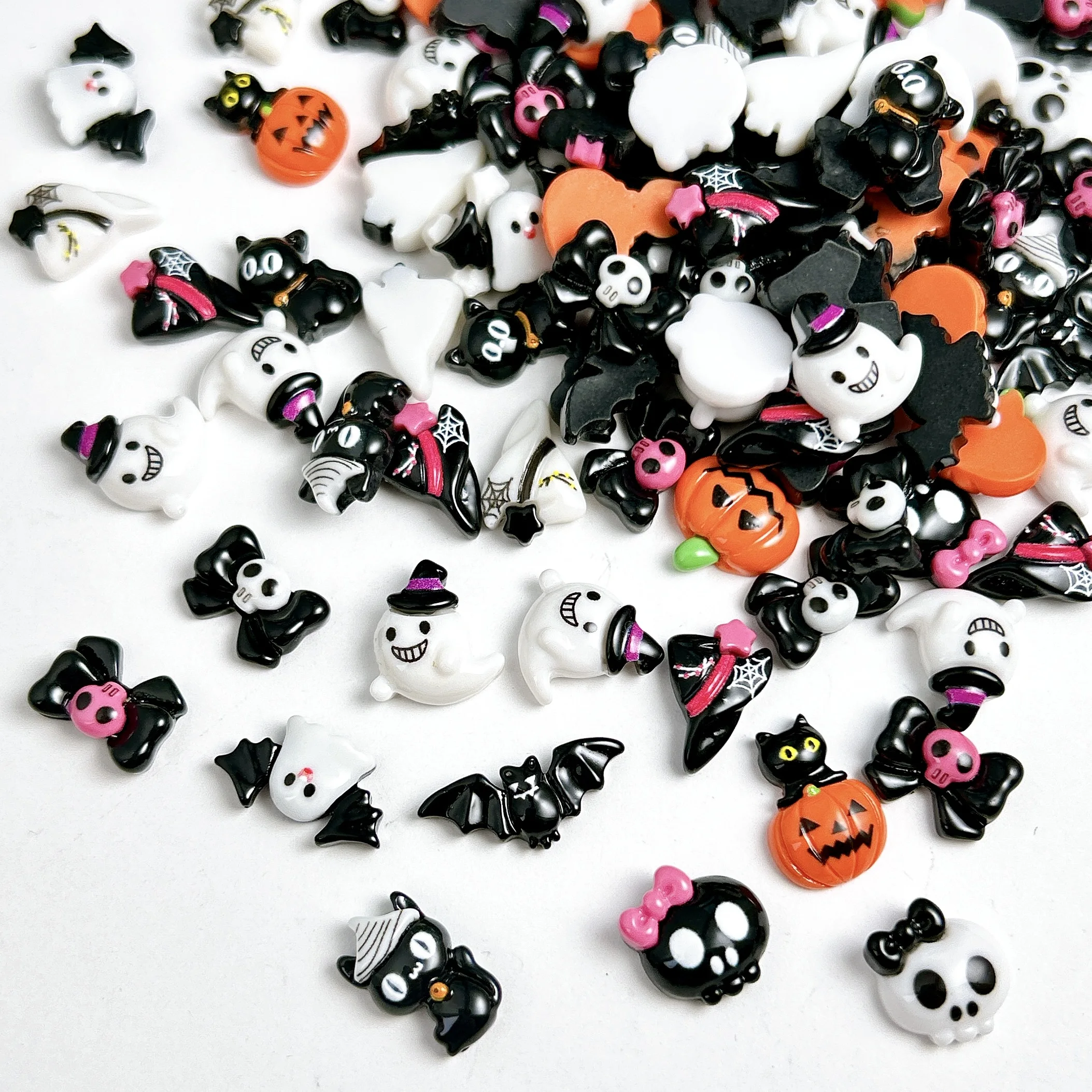 30PCS 3D Hot Selling Halloween Series Nail Art Decorations Cartoon Creative Bow Skull Pumpkin Ghost Resin Nail Charms DIY Nails