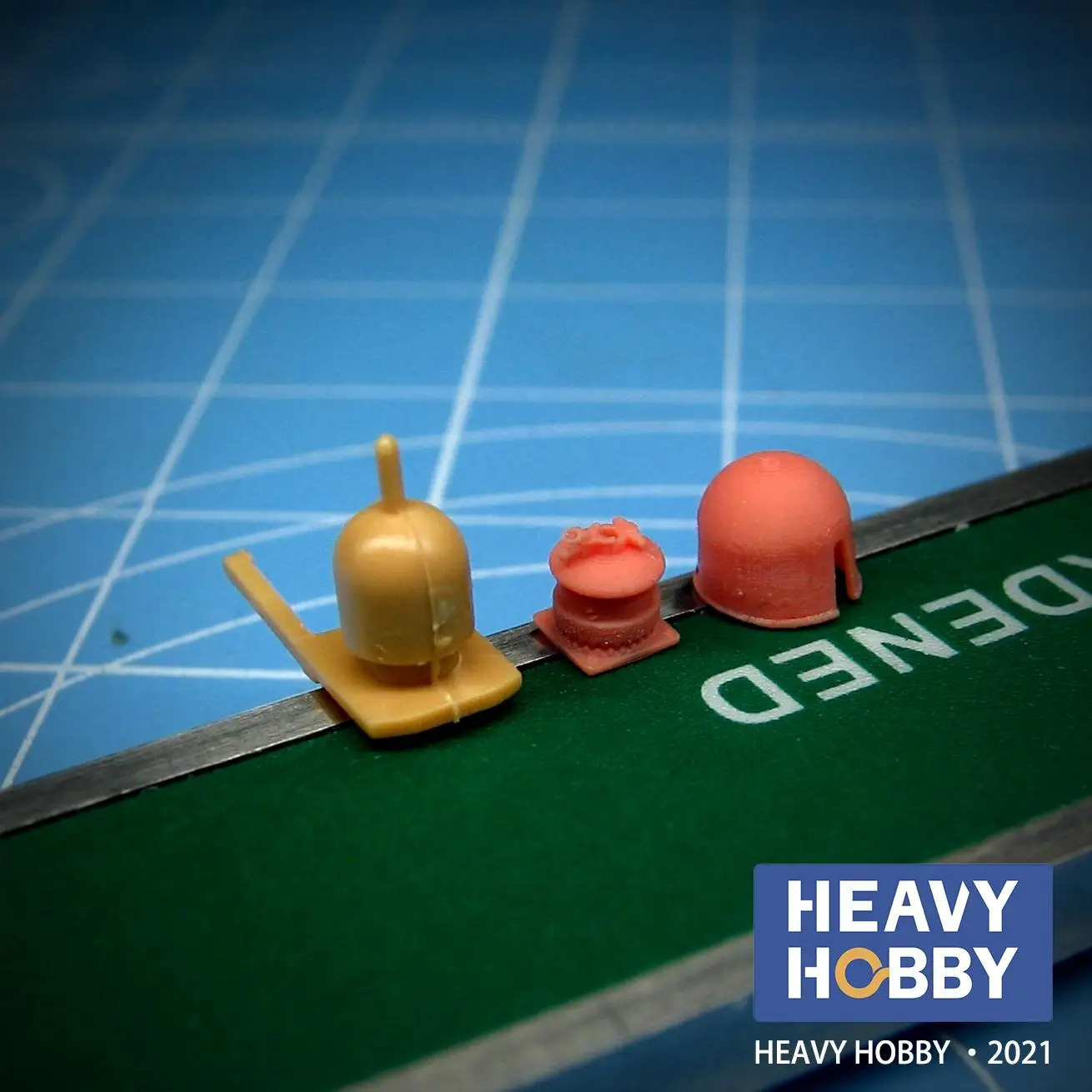 Heavy Hobby HH-35030 1/35 WWII British Antenna Base Set B