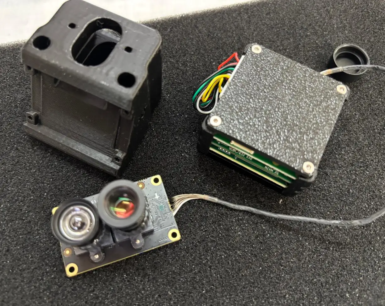 

FPV AI Camera 1.2KM Ultra-Range 1/2.6'' 3.9mm 12mm Dual Cameras Multi-target locking Integrated Auto tracking&detection Modules