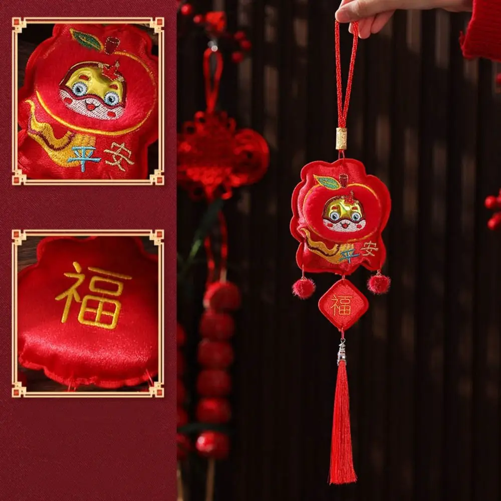 Filcowy Wisiorek Rok Węża Tradycyjny Wisiorek z Frędzlami na Święto Wiosny Dobrej Fortuny Szczęśliwa Czerwona Chińska Ozdoba na Szczęście