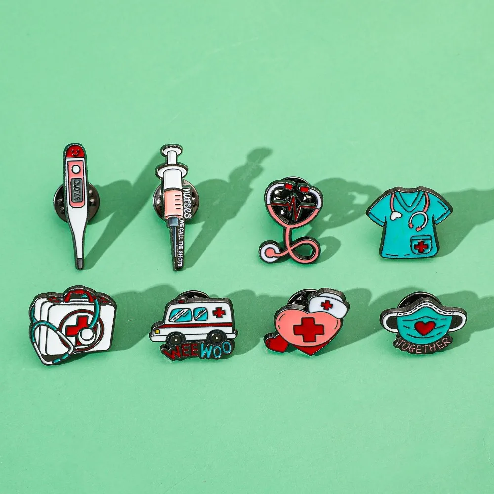 Medical Brooch Stethoscope Ambulance First Aid Kit Metal Badge Small Gifts Wholesale Bag Pins for Backpacks Backpack Pin Lapel