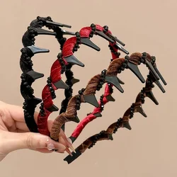 Vintage Black Velvet Crystal Wave Top Hairband For Women Girls Fashion Sweet Anti-Slip Toothed Hairband Hair Accessories