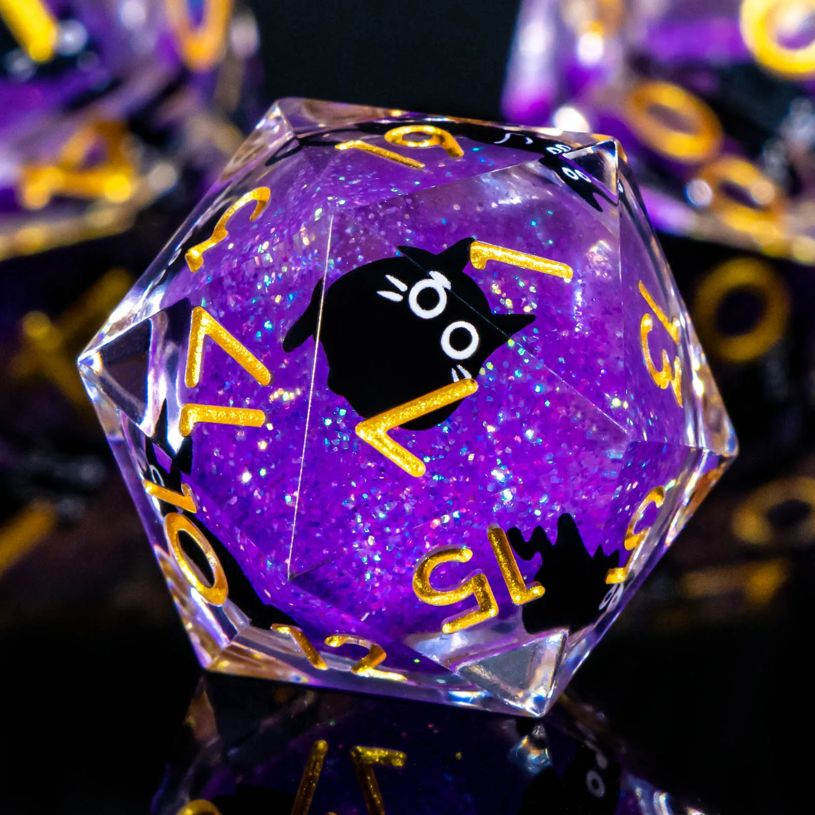 

Cat Liquid Core Dice Set DND, 7Pcs Sharp Edge Resin Dungeon and Dragon Dice Set, Purple Role Playing Dice D20 D12 D10 D8 D6 D4