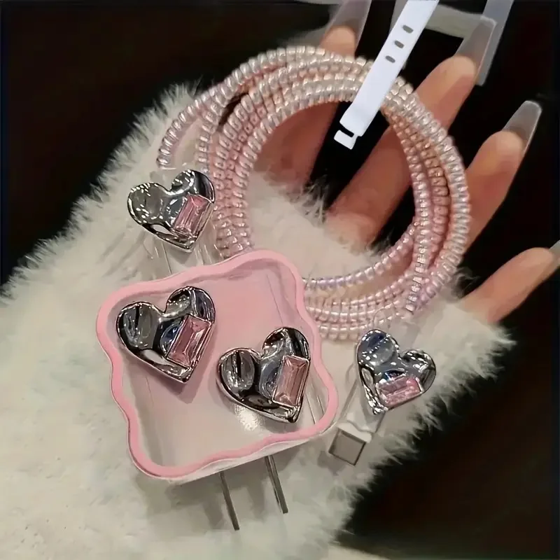 Luxury 3D Pink Diamond Love Heart Plating USB Protector Cover for IPhone 18/20W Organizer Data Line Charging Safe Plug Winder