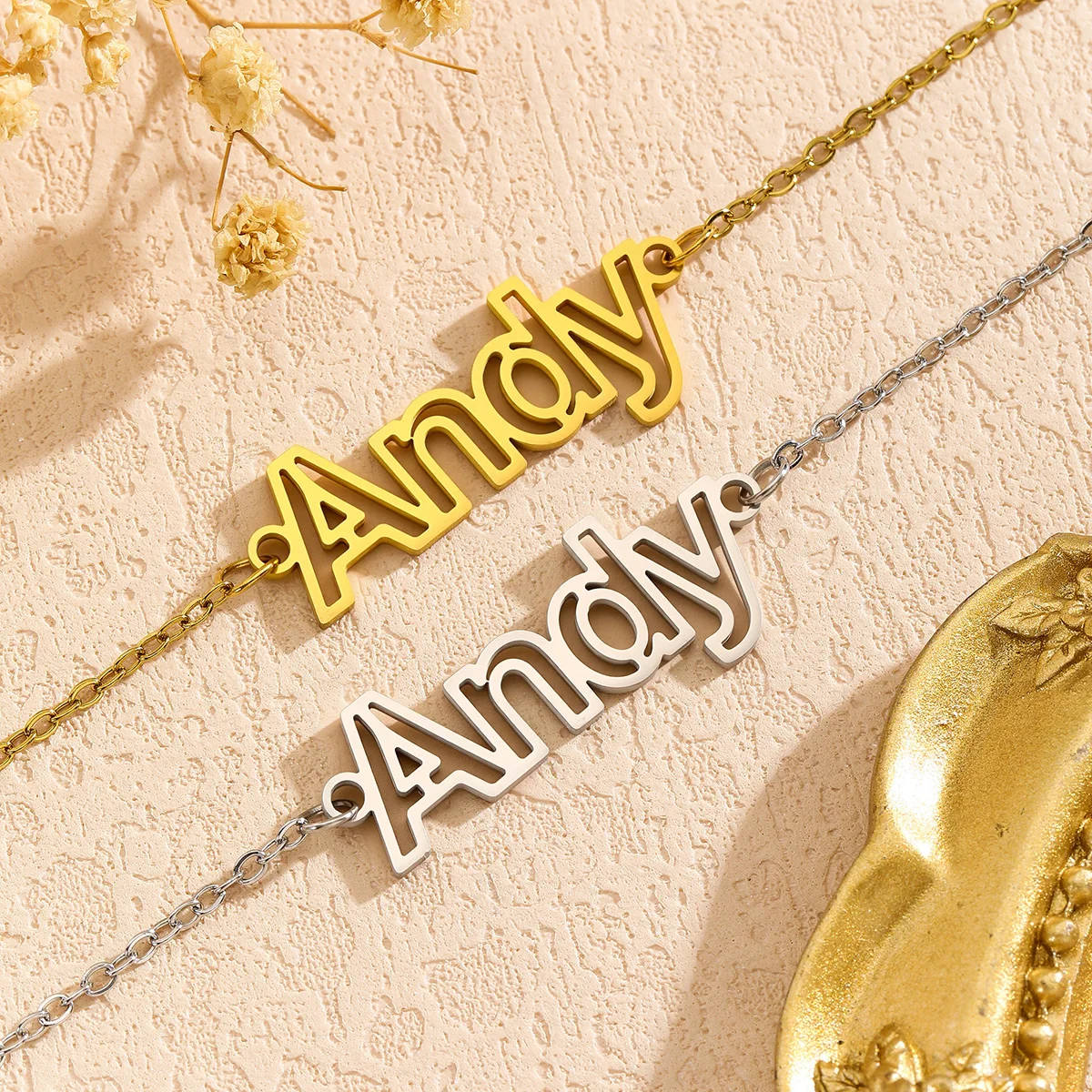 

Браслеты с именем на заказ для женщин и мужчин, металлический регулируемый простой браслет из нержавеющей стали, подарки на день рождения, Рождество, День святого Валентина