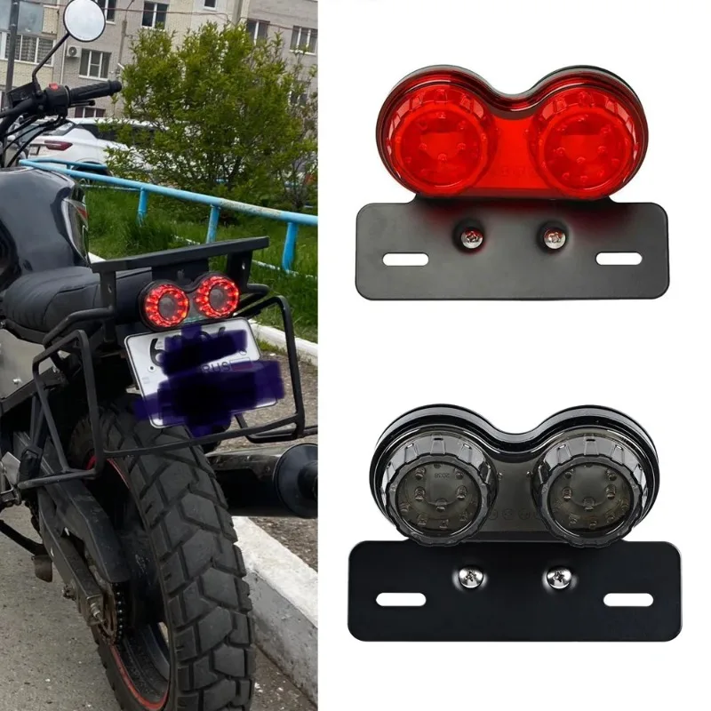 Universal 12V Motorrad LED Bremsrücklicht Signalleuchten LED Integriertes Rücklicht mit Kennzeichenhalter Motorräder