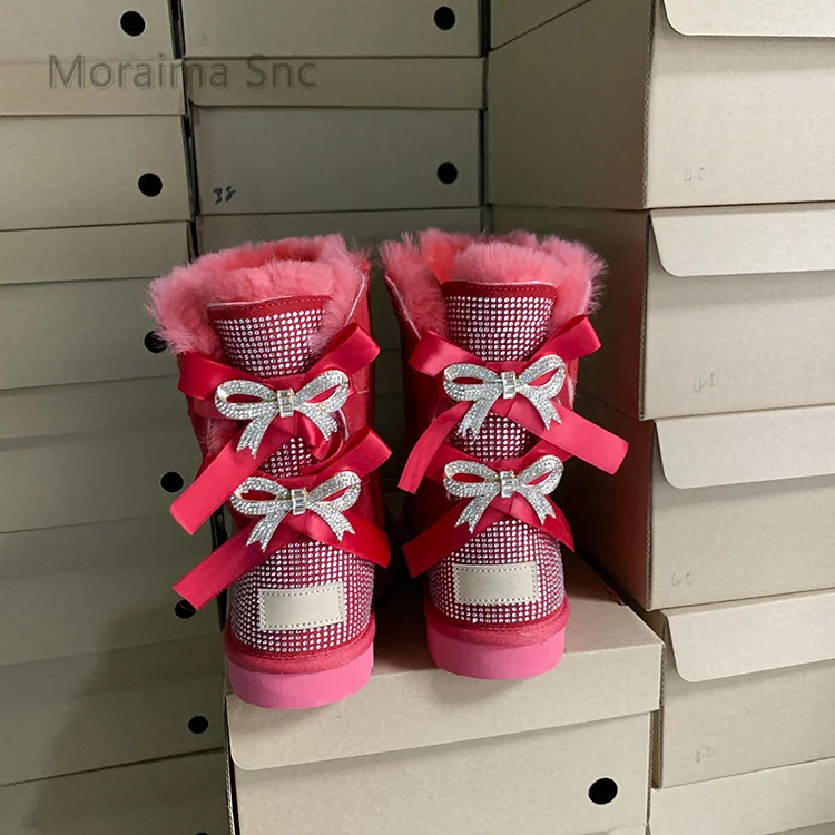 Bottes de neige chaudes en peluche pour femmes, décor de nœud papillon biscuits, bottes de rinçage hautes à enfiler, chaussures confortables, hiver