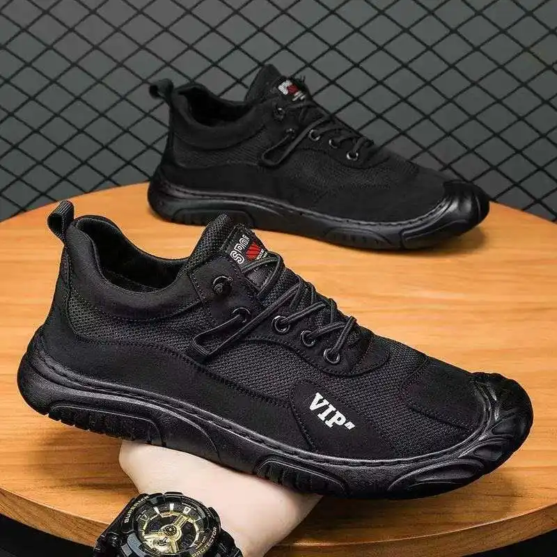 Men's new clown shoes with toe caps, lightweight and breathable work shoes, casual labor protection shoes
