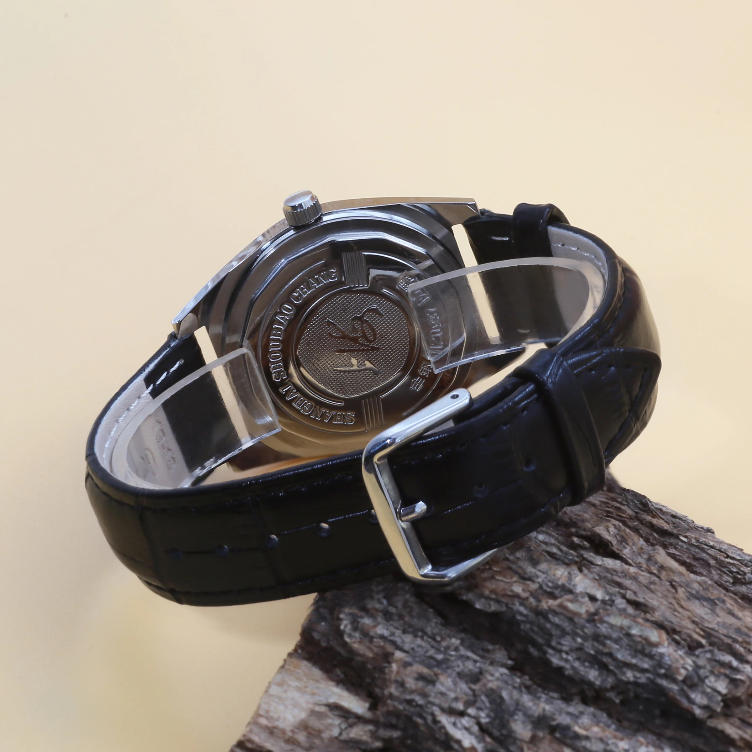 Vintage Shanghai Hand Wind Mechanical Watch 17J Shockproof Simple Silver Case Black Leather Band Business Dress Wrist Watch