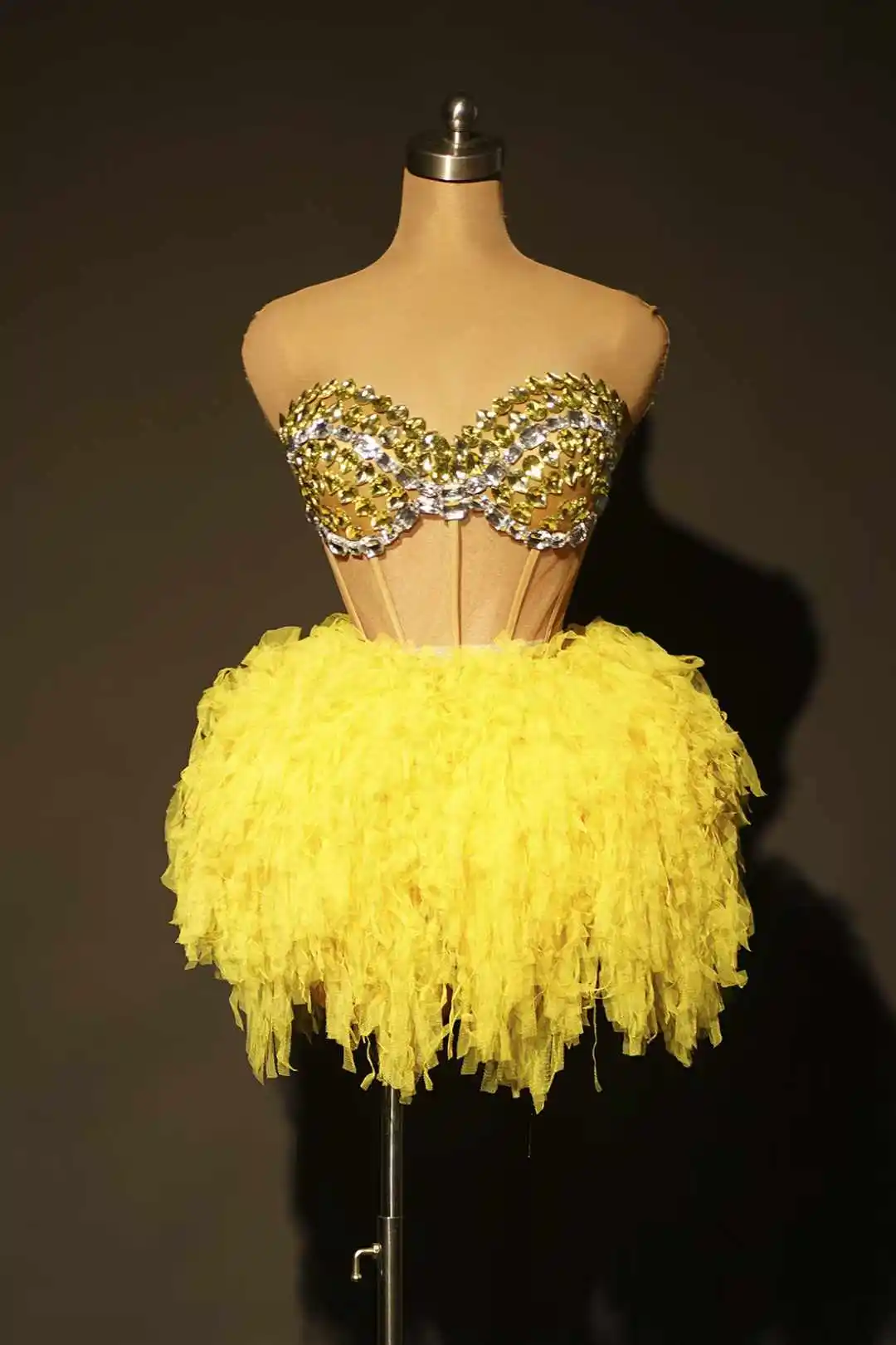 Sparkly Yellow 2 Pcs Set Rhinestone Ruffle Skirts Groop Dance Cheerleading Showgirl Las Vegas Drag Queen Outfit Photography