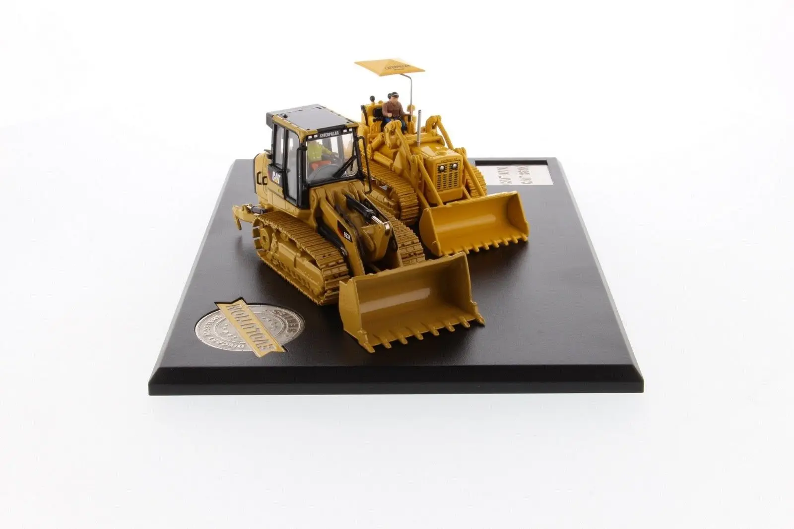 Diecast Toy Model Gift DM 1:50 Scale Caterpillar CAT 977D and 963K Track Loader Engineering Machinery Alloy Model Toy 85559