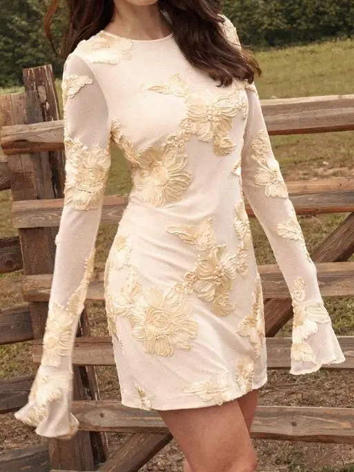 

Women's Hip Hugging Long Skirt Dress Autumn Winter Sexy Trumpet Sleeves Fashionable Elegant Women's Clothing