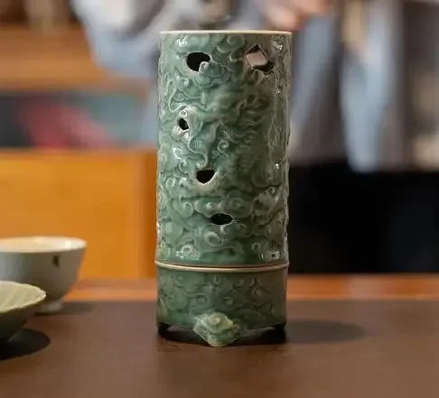 Yue Kiln Celadon Incense Burner Three Legged Dragon Treading Cloud Agarwood Vertical Line Aromatherapy Furnace Home Decoration
