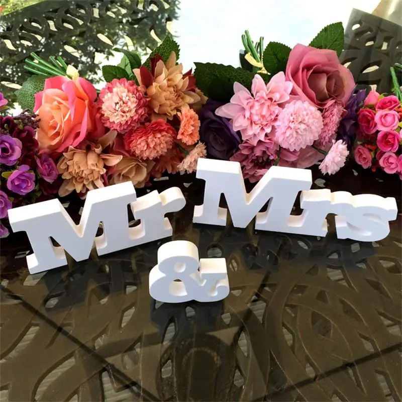 3Pcs/set  Wedding Decoration Mr & Mrs Wooden White Letters Sign For Sweetheart Table Wedding Decor Marry Photo Props Ornaments