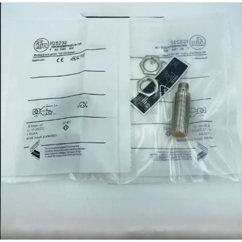 IG5788 M18 Flush Inductive Proximity Sensor Connector Type PNP Normally Open Embedded Proximity Switch