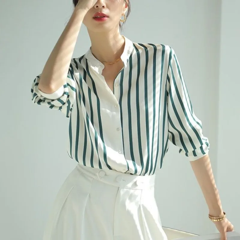 Fashion Spring and Autumn Women\'s Standing Neck Striped Chiffon Loose Shirt Button Panel Commuter Versatil Long Sleeve Tops