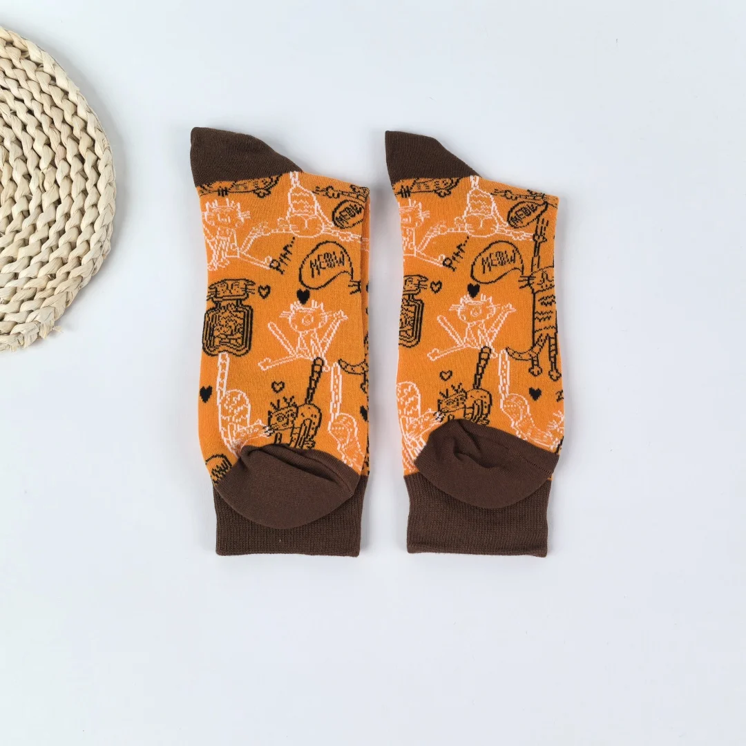 ถุงเท้าฟิตเนสลายแมวน่ารักและแปลกใหม่ 1 คู่ ถุงเท้าผู้ชายแฟชั่นทันสมัยระดับกลางน่อง