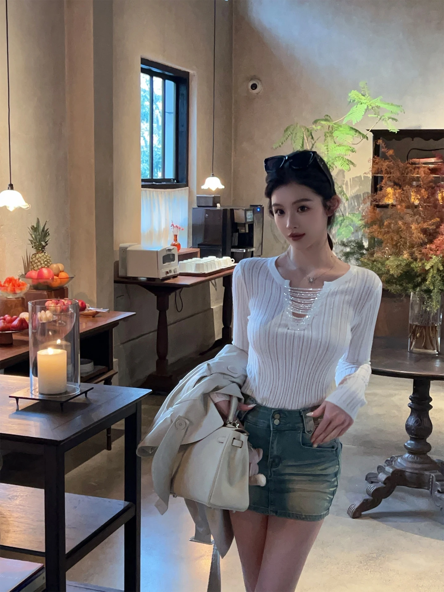 

Elegant V-Neck Knitted Top FairyJiang New Style White Shiny Long Sleeve Slim Fit Inner Wear Base Shirt for Women Spring Thin