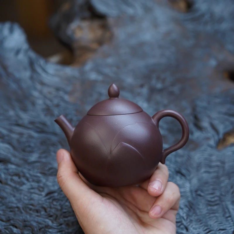 

Zen Yuantang Yixing Handmade Chinese Purple Clay Pot Kung Fu Teapot Raw Ore Purple Clay Biyou Pot 140cc Retro