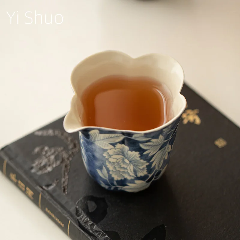 

Soda Glaze Yuanqinghua Chinese Style Ceramic Gongdao Cup Tea Sea Tea Ceremony Accessories Tea Divider Even Gong Dao Bei
