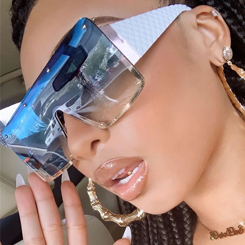 Hot selling：2021 Wholesale Black Rectangle clear Trending Oversized Sunglasses Women Over Glasses Sunglasses Sun Glasses