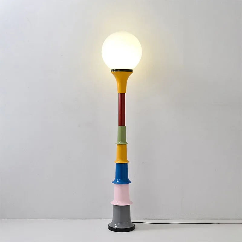 Simple living room floor lamp Internet celebrity cream wind, high value