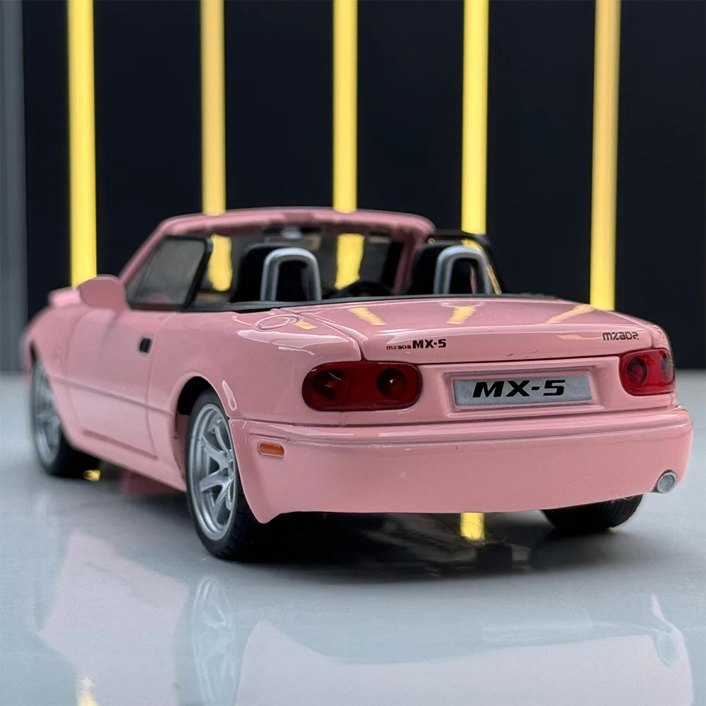 1/32 Mazda Miata MX-5 Alloy Model Car, Toy Car with Pullback, Removable Top, Blinking Lights, Toy Car with Sound and Bright Ligh