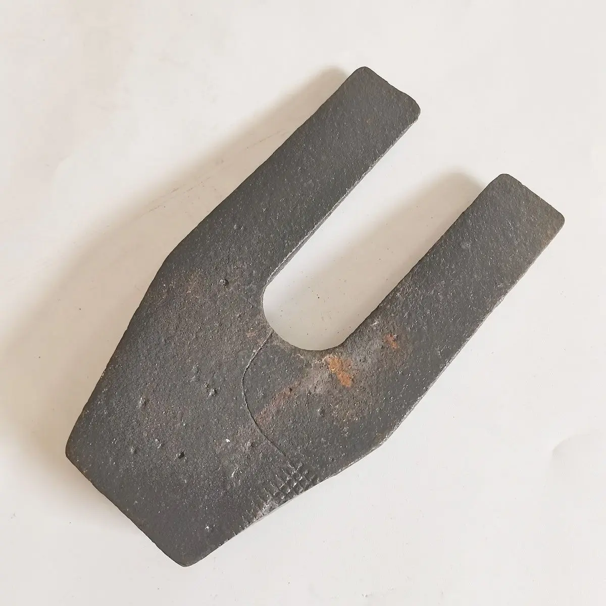 Air-jet loom pulley removal tool U-fork pulley removal tool