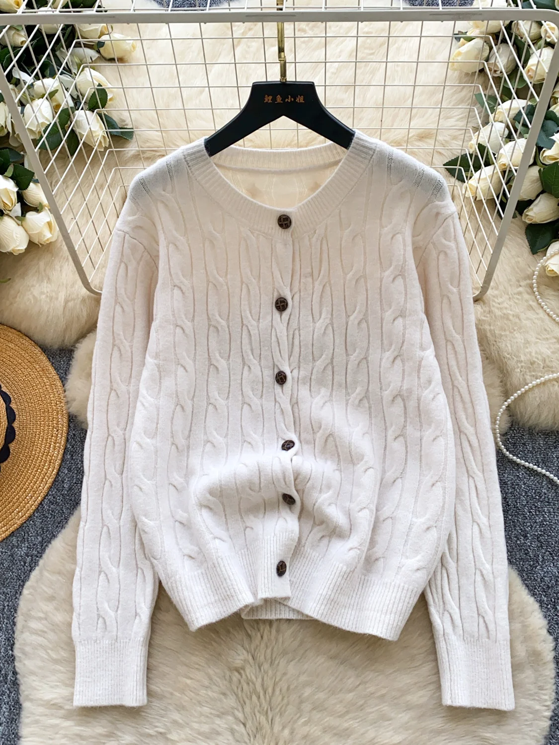 2026 جديد الخريف المرأة خمر س الرقبة طويلة الأكمام سترة مشغولة من الصوف واحدة الصدر بلون التقلبات سترة مشغولة من الصوف القمم #2