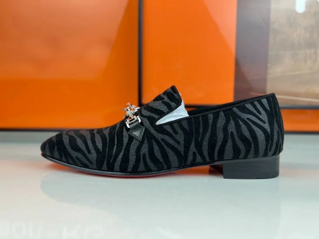 Luxury Oxford Shoes Men's Zebra Print Suede Loafers Leather Shoes Business Dress Silver Buckle Footwear Wedding Party Footwear