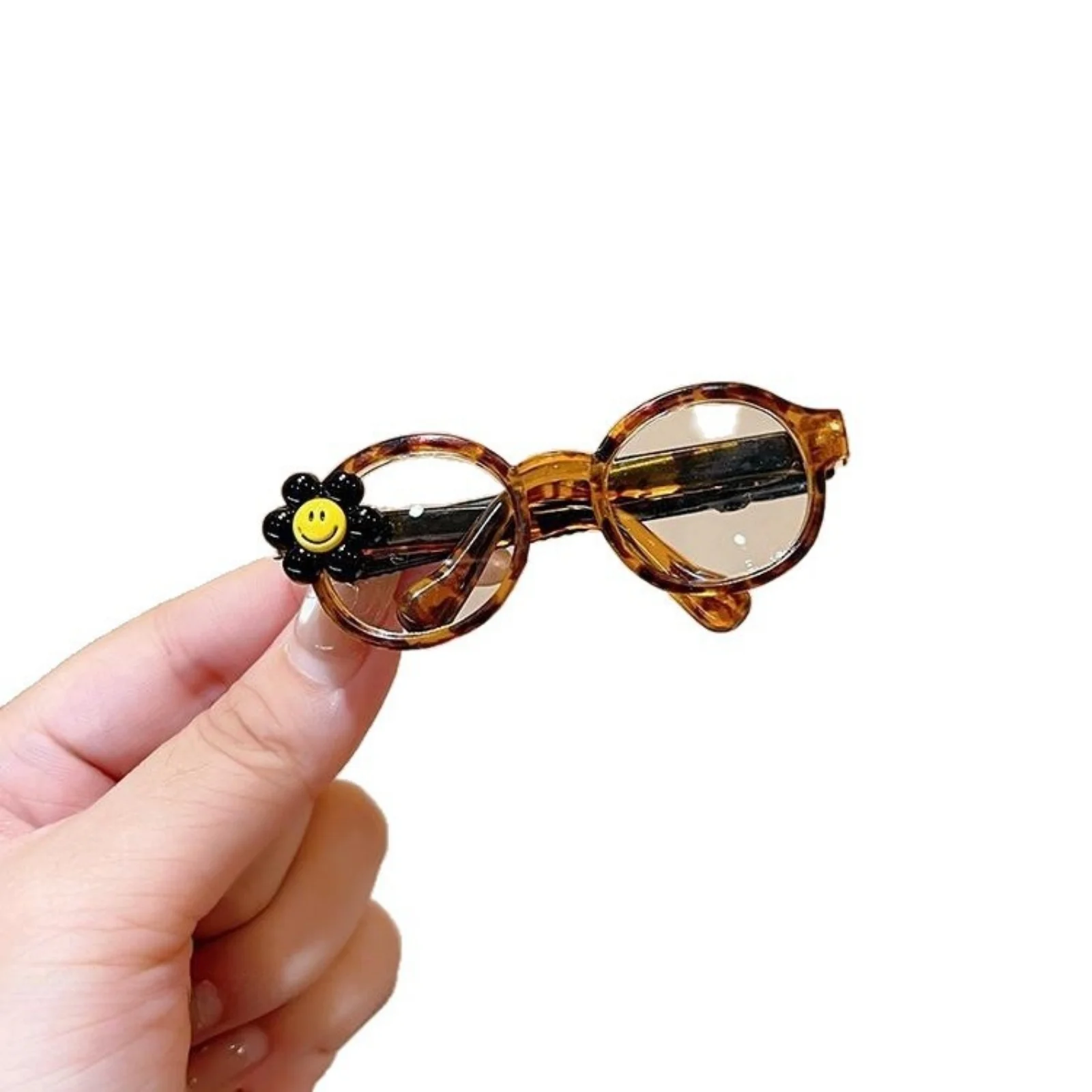 1PC  Cute Mini Glasses Hair Clips with Smile Face, Trendy Hair Accessories for Women, Unique Hair Decor
