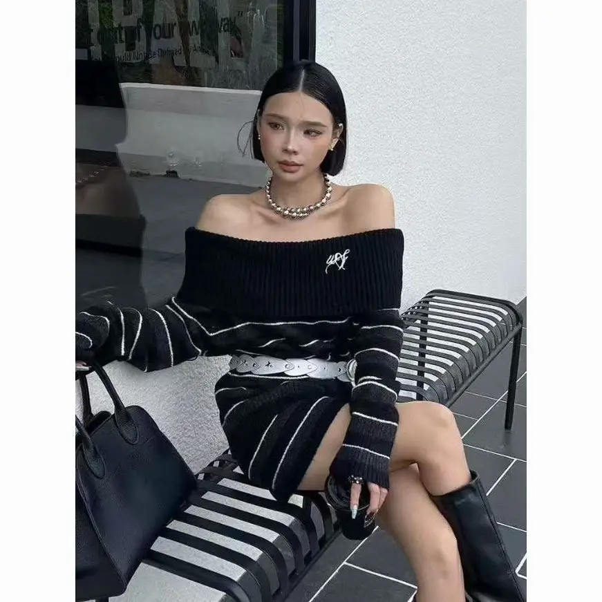 Conjunto de punto picante para niña, pantalones cortos de suéter a rayas con un hombro para mujer, conjunto de dos piezas de alta gama para principios de otoño