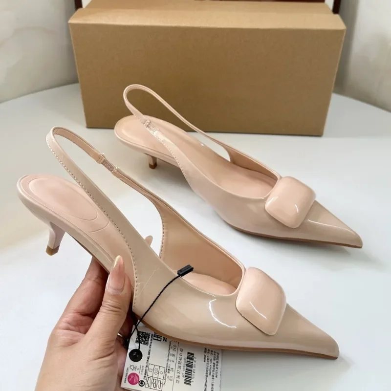 

Современные женские сандалии с квадратной пряжкой и острым носком, новые летние дизайнерские женские модельные туфли на высоком каблуке из лакированной кожи с открытой пяткой