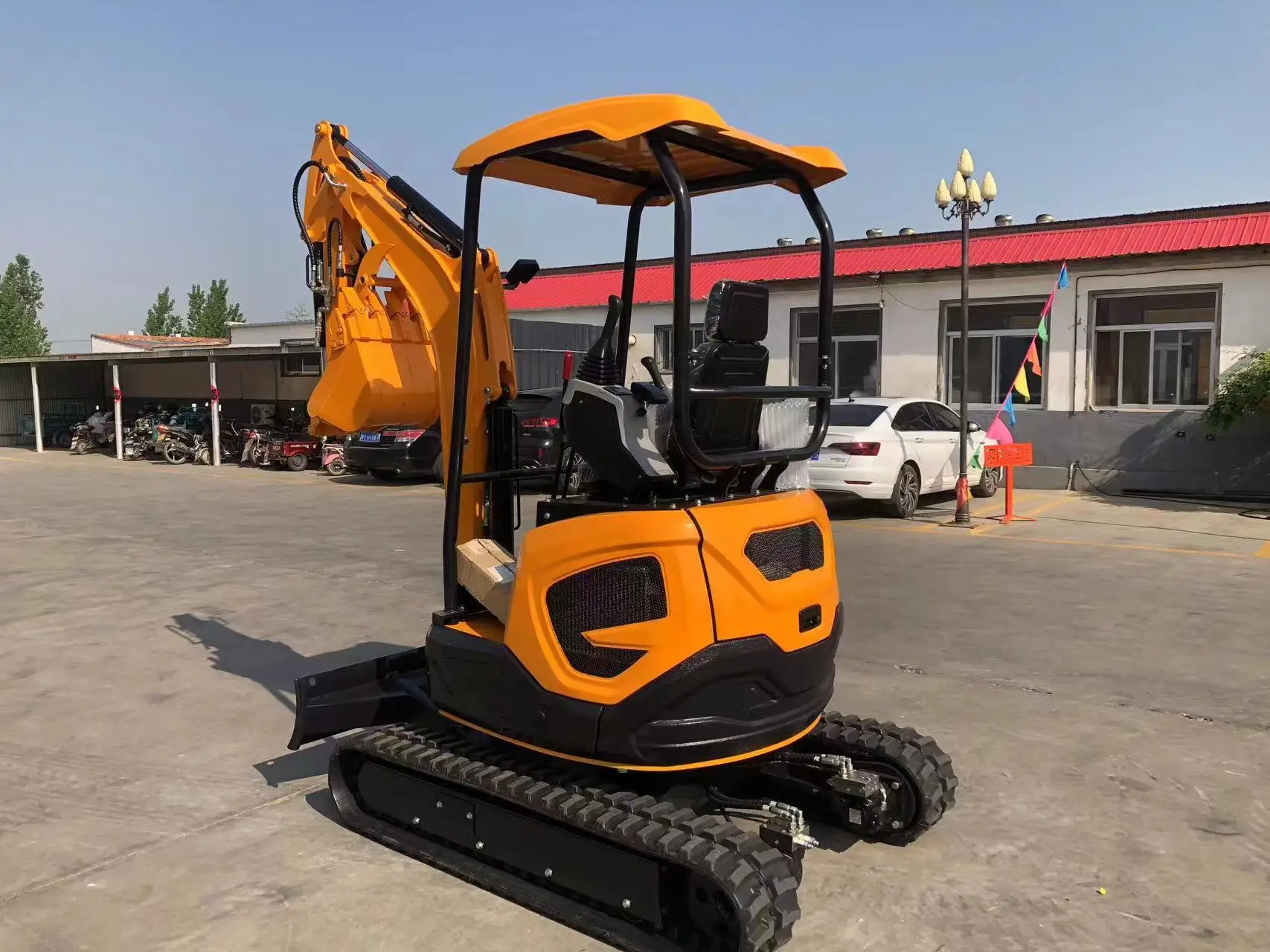 Nuovo prezzo all'ingrosso mini escavatore CE EPA Motore Kubota Bagger 2,2 tonnellate 3,5 tonnellate mini escavatore a coda zero