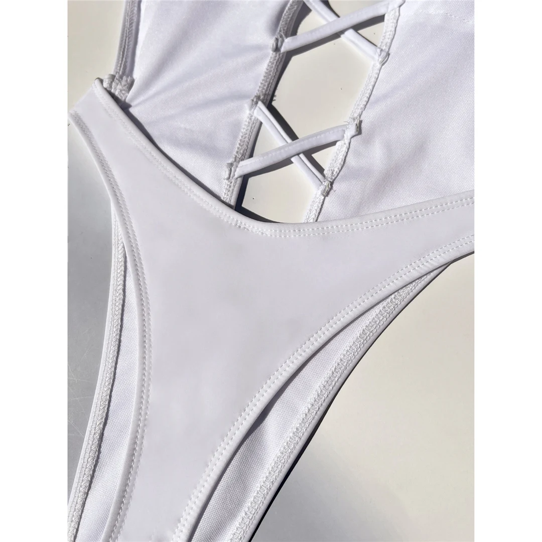 S - XL, tiefes V-Ausschnitt-Design, kurzer Badeanzug mit Tanga-Schnitt und überkreuztem Rücken, Damen-Badebekleidung, einteiliger Badeanzug, Damen-Badeanzug mit hohem Beinausschnitt, Badeanzug, Modell V5462. – Detail 18