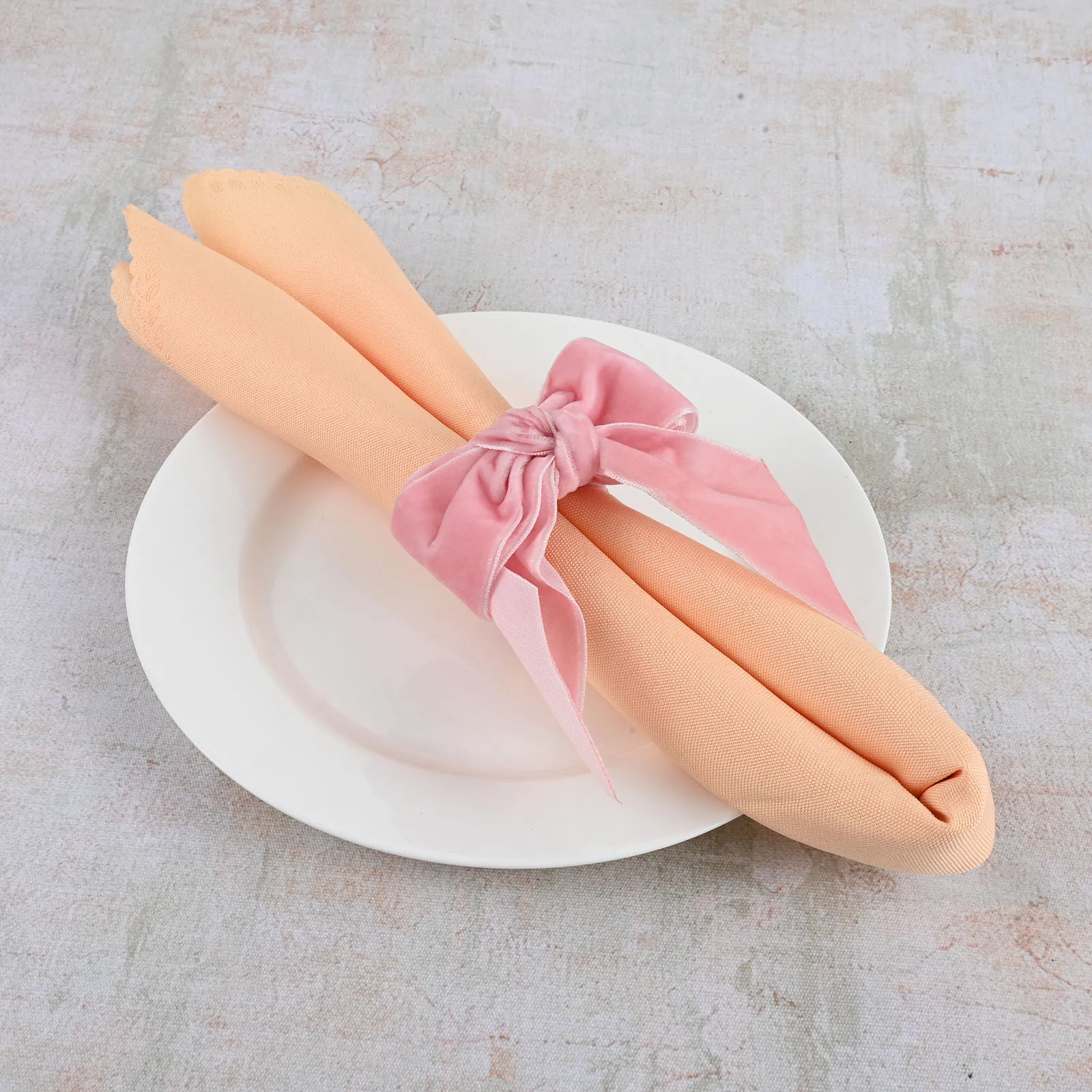 6Pcs/Set Bowknot Design Napkin Rings Table Decor For Wedding Reception Birthdays Fellowship Reunion Business Dinner 9 X 10.8CM